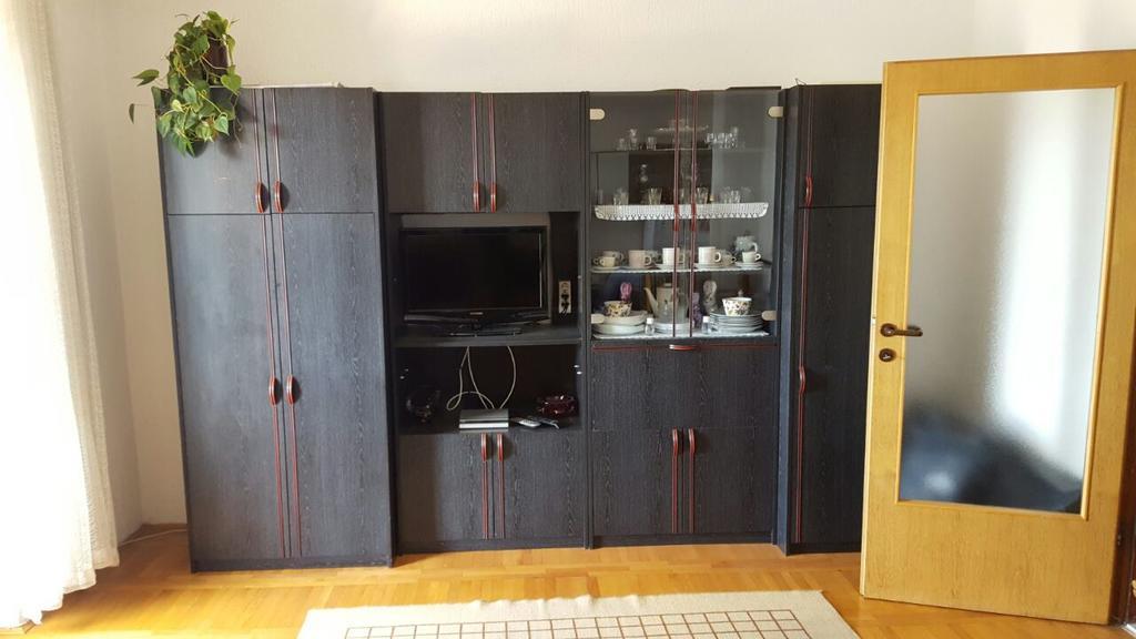 Apartment Anita Senj  Extérieur photo