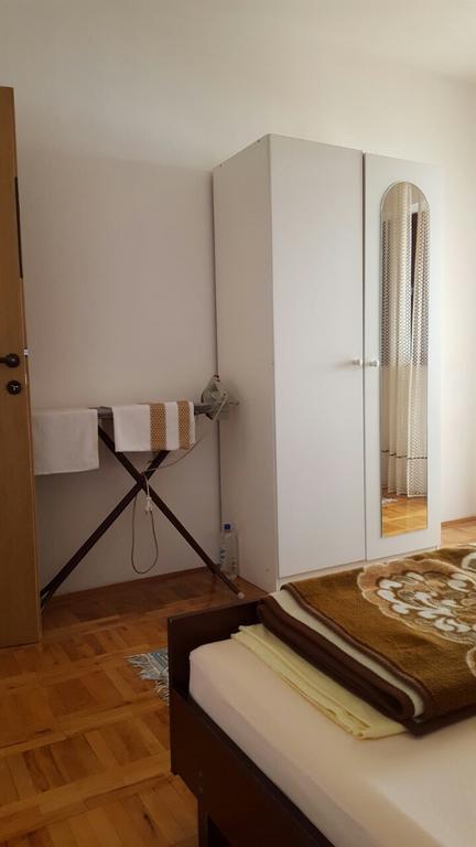 Apartment Anita Senj  Extérieur photo